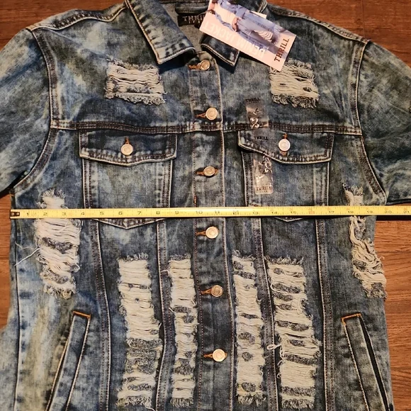 Women Thrill Blue Denim Jacket with Fringe - Picture 5 of 13